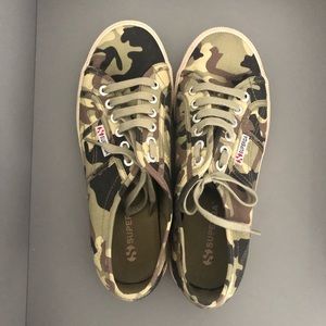 Camp superga women’s size 8 shoes
